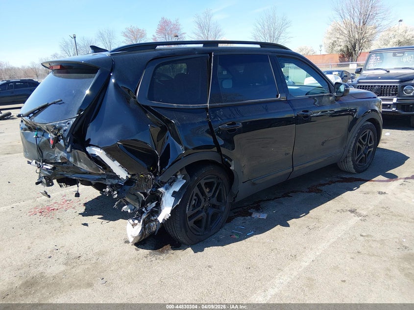 2025 Kia Telluride VIN 5XYP3DGCXSG571425 IAAI salvage auction — REAR END, Salvage (New Jersey), sold $10,750 on 2026-07-27 (photo 4)
