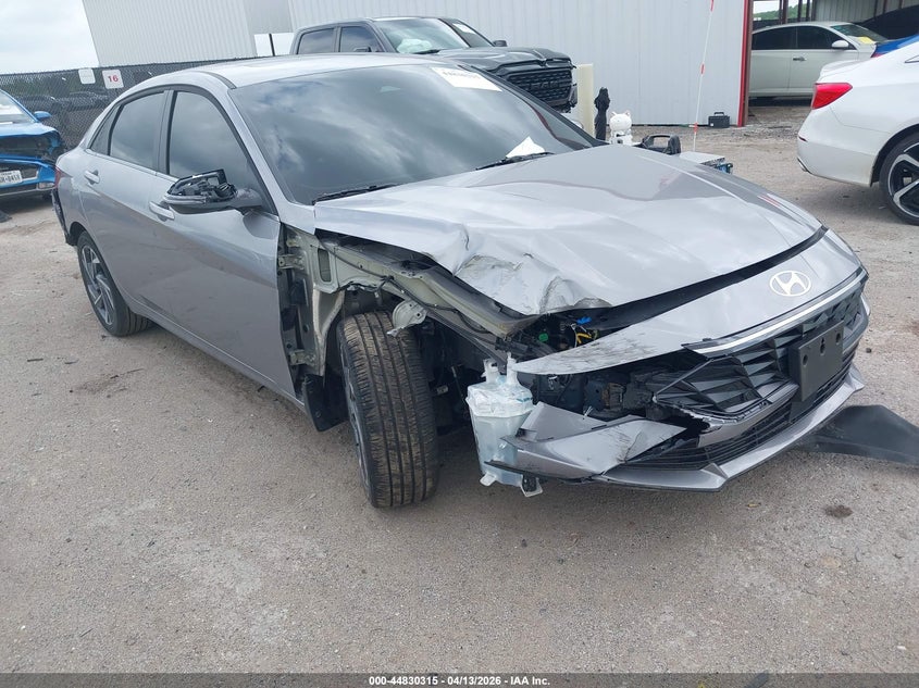 2025 Hyundai Elantra VIN KMHLP4DG3SU086869 IAAI salvage auction — RIGHT FRONT, Salvage Title, sold $7,000 on 2026-07-14 (photo 6)