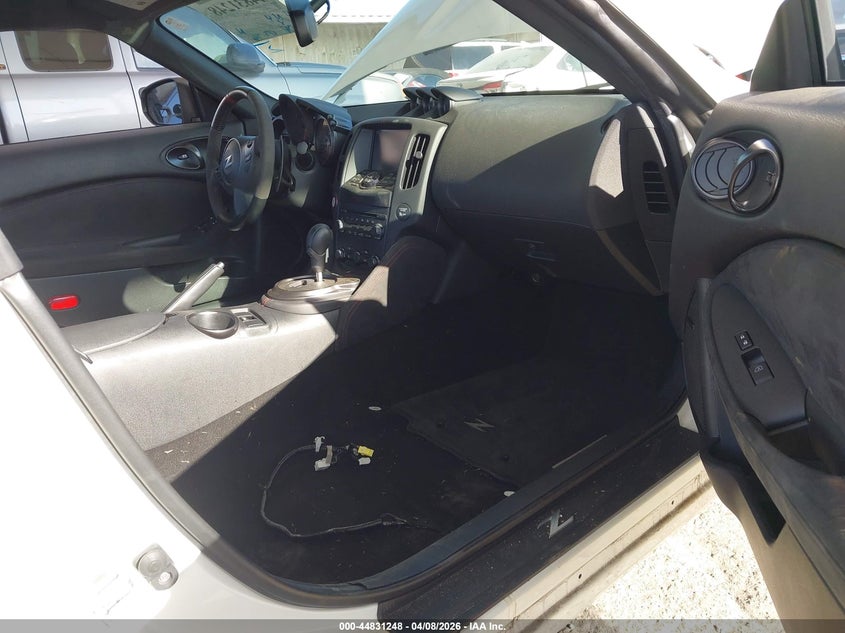 2019 Nissan 370z VIN JN1AZ4EH9KM421777 IAAI salvage auction — THEFT, Salvage Title, sold $2,750 on 2026-07-22 (photo 5)