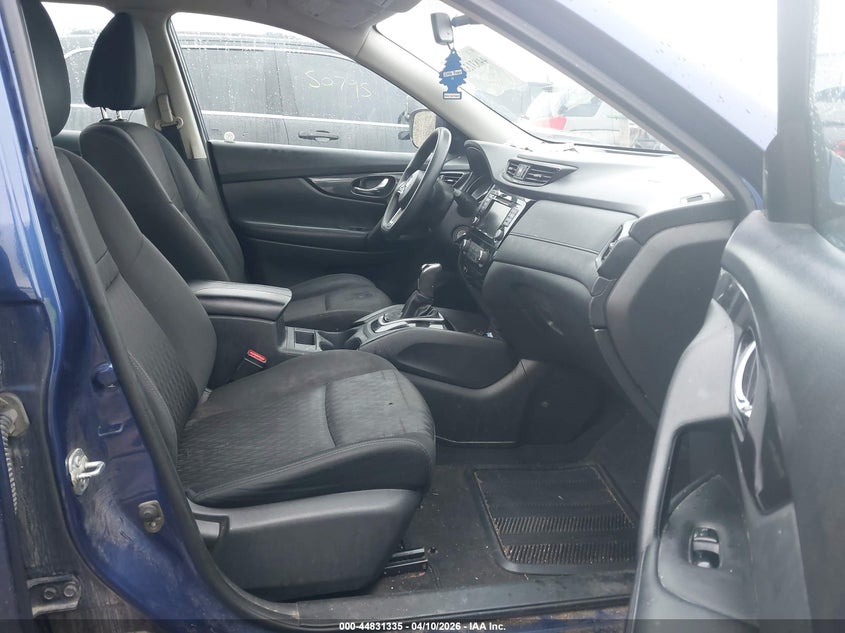 2018 Nissan Rogue VIN KNMAT2MT6JP577393 IAAI salvage auction — LEFT SIDE, Salvage Title, sold $900 on 2026-07-15 (photo 5)