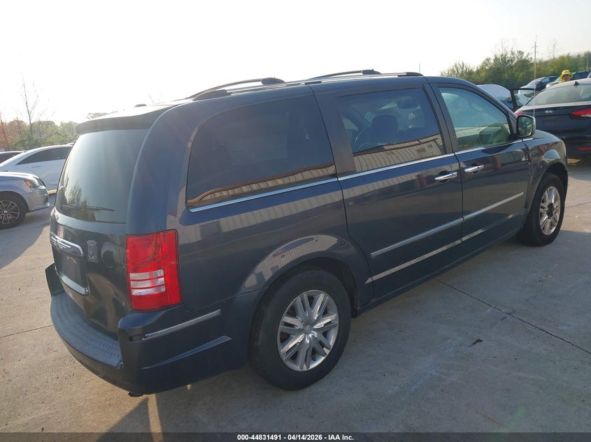 2008 Chrysler Town & country VIN 2A8HR64X28R615761 IAAI salvage auction — REAR END, Clear (Illinois), sold $275 on 2026-07-28 (photo 4)