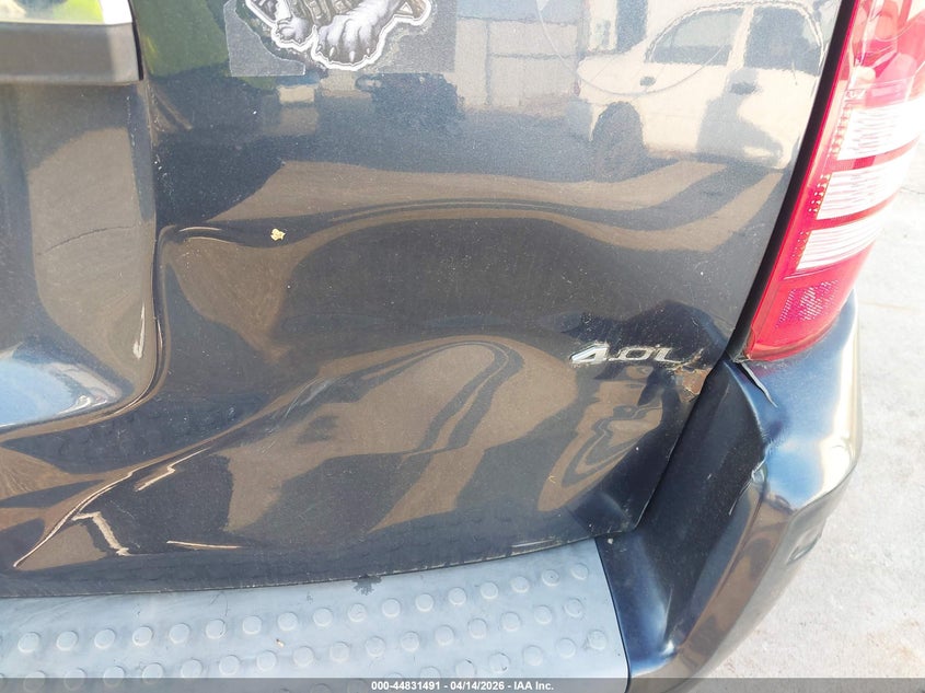 2008 Chrysler Town & country VIN 2A8HR64X28R615761 IAAI salvage auction — REAR END, Clear (Illinois), sold $275 on 2026-07-28 (photo 6)