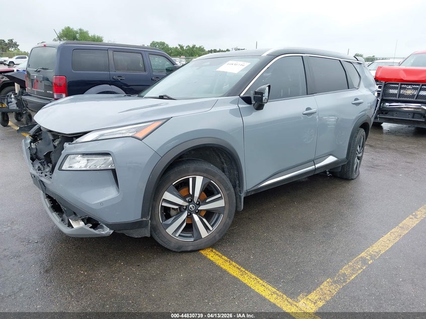 2021 Nissan Rogue VIN JN8AT3CA8MW015158 IAAI salvage auction — FRONT & REAR, Salvage (Texas), sold $25 on 2026-07-30 (photo 2)