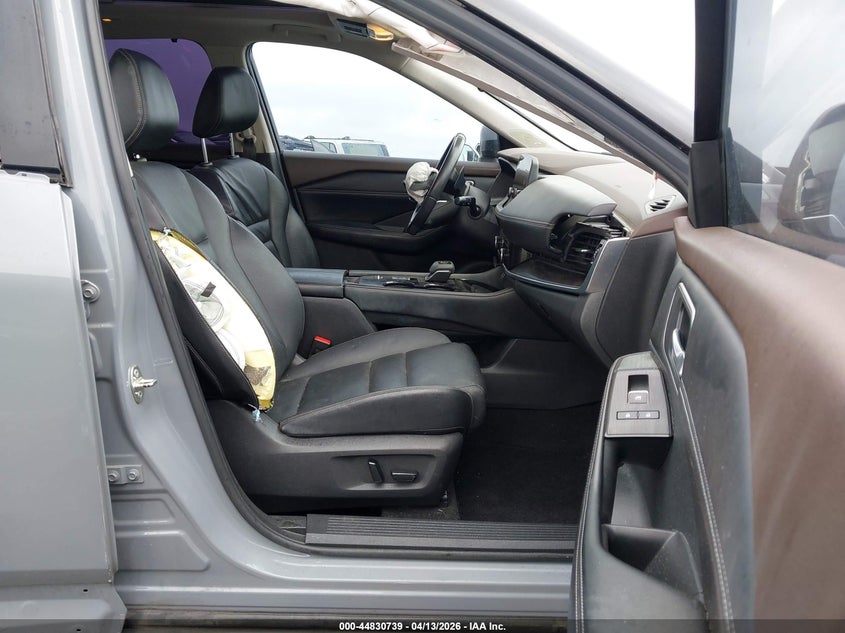 2021 Nissan Rogue VIN JN8AT3CA8MW015158 IAAI salvage auction — FRONT & REAR, Salvage (Texas), sold $25 on 2026-07-30 (photo 5)