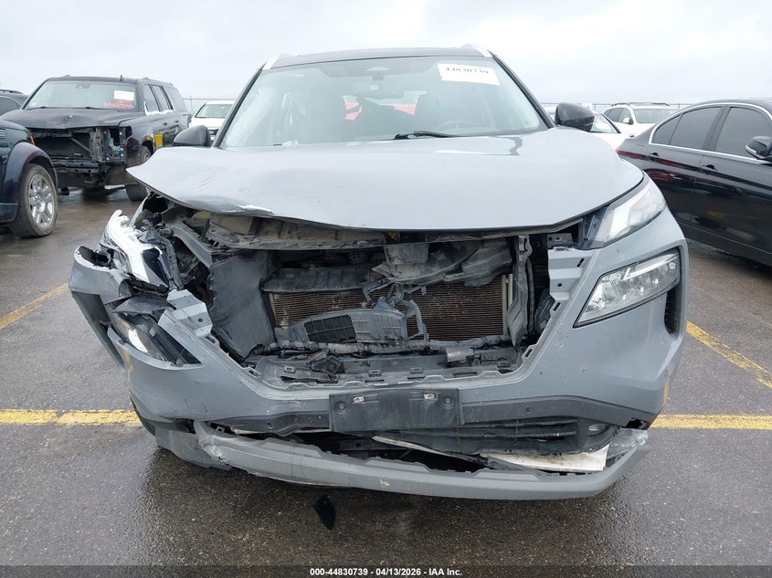 2021 Nissan Rogue VIN JN8AT3CA8MW015158 IAAI salvage auction — FRONT & REAR, Salvage (Texas), sold $25 on 2026-07-30 (photo 6)