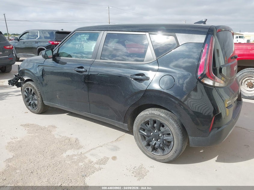 2024 Kia Soul VIN KNDJ23AU8R7228933 IAAI salvage auction — LEFT & RIGHT, Salvage Title, sold $300 on 2026-07-23 (photo 3)