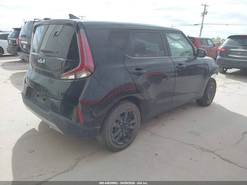 2024 Kia Soul VIN KNDJ23AU8R7228933 IAAI salvage auction — LEFT & RIGHT, Salvage Title, sold $300 on 2026-07-23 (photo 4)