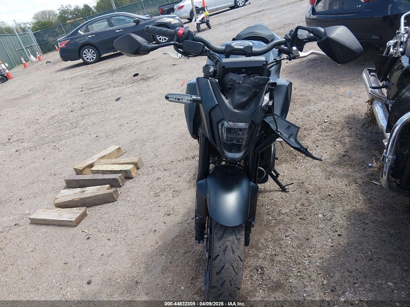 2024 Honda Cb VIN MLHPC715XR5000156 IAAI salvage auction — FRONT END, Salvage (Kansas), sold $1,725 on 2026-07-10 (photo 5)
