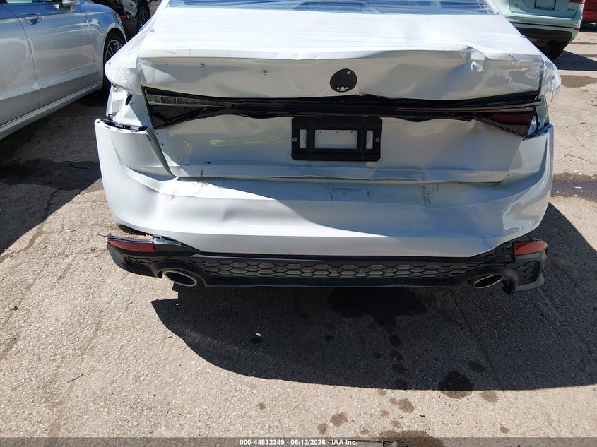 2025 Volkswagen Jetta VIN 3VW1T7BU7SM024197 IAAI salvage auction — REAR END, Salvage Title, sold $7,050 on 2026-09-02 (photo 6)
