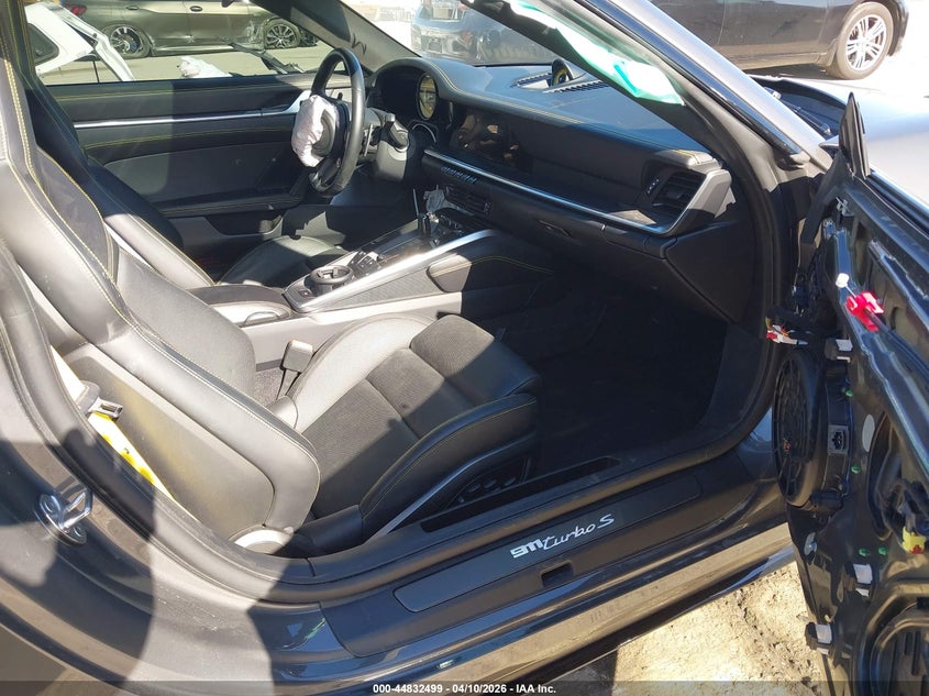 2022 Porsche 911 VIN WP0AD2A95NS254557 IAAI salvage auction — FRONT & REAR, Salvage (California), sold $111,000 on 2026-08-12 (photo 5)