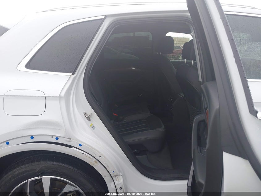 2023 Audi Q5 VIN WA1GAAFYXP2097635 IAAI salvage auction — SIDE, Salvage (Hawaii), sold $10,900 on 2026-07-28 (photo 8)