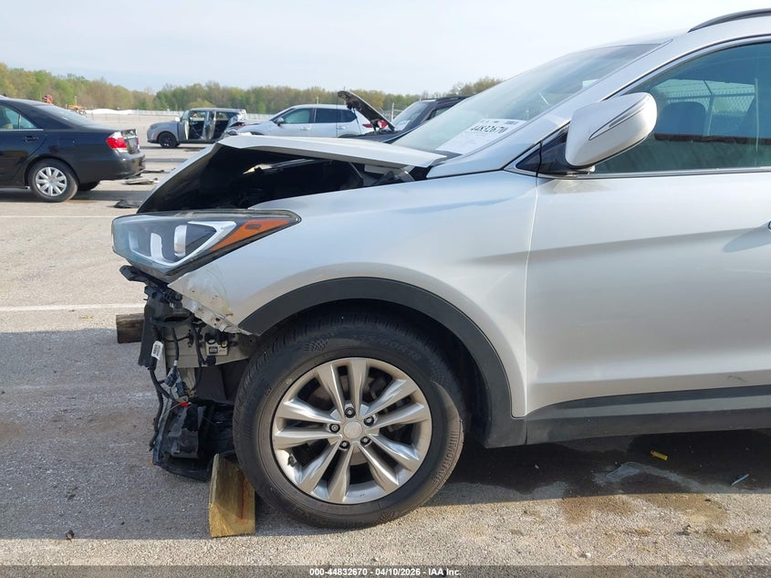 2018 Hyundai Santa fe VIN 5XYZU4LA7JG506105 IAAI salvage auction — FRONT END, Salvage (Indiana), sold $1,950 on 2026-07-16 (photo 6)