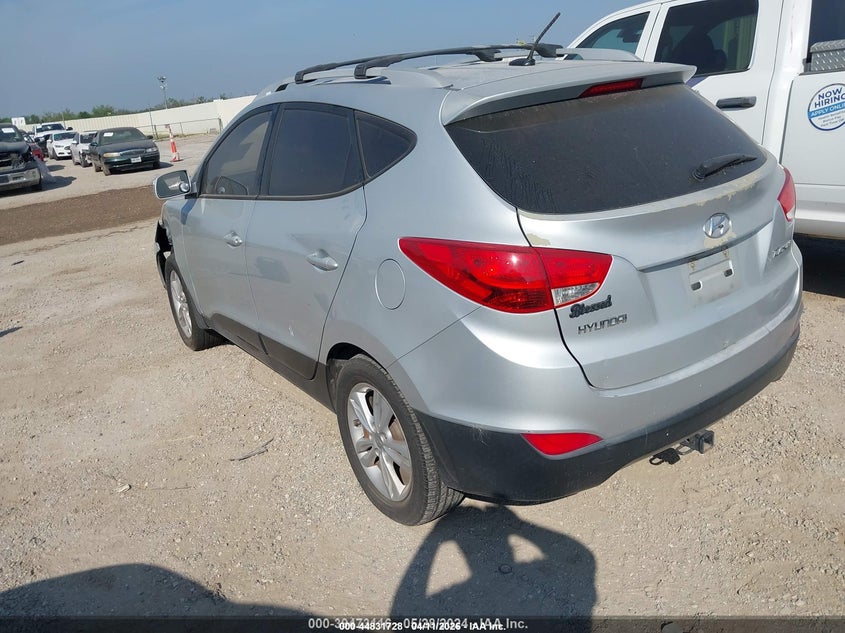 2013 Hyundai Tucson VIN KM8JU3AC0DU662061 IAAI salvage auction — LEFT FRONT, Salvage Title, sold $1,850 on 2026-08-03 (photo 3)