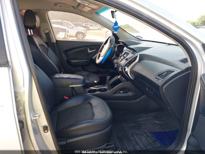 2013 Hyundai Tucson VIN KM8JU3AC0DU662061 IAAI salvage auction — LEFT FRONT, Salvage Title, sold $1,850 on 2026-08-03 (photo 5)
