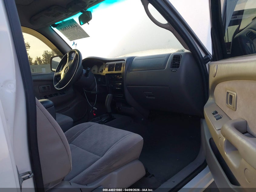 2001 Toyota Tacoma VIN 5TEGN92N91Z731914 IAAI salvage auction — RIGHT FRONT, Salvage (California), sold $3,050 on 2026-08-02 (photo 5)