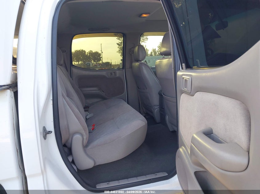 2001 Toyota Tacoma VIN 5TEGN92N91Z731914 IAAI salvage auction — RIGHT FRONT, Salvage (California), sold $3,050 on 2026-08-02 (photo 8)