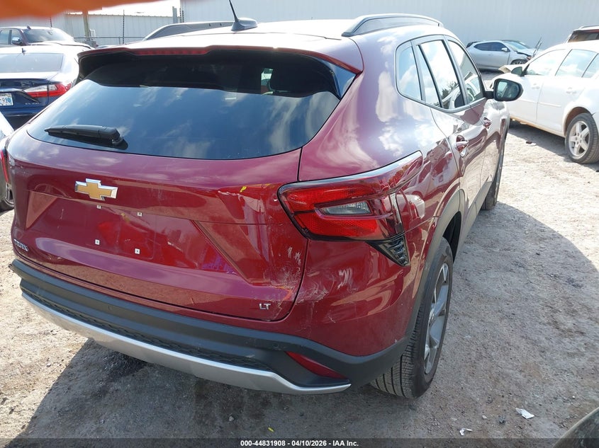 2025 Chevrolet Trax VIN KL77LHEP6SC297557 IAAI salvage auction — WATER/FLOOD, Clear (Oklahoma), sold $9,900 on 2026-07-08 (photo 4)
