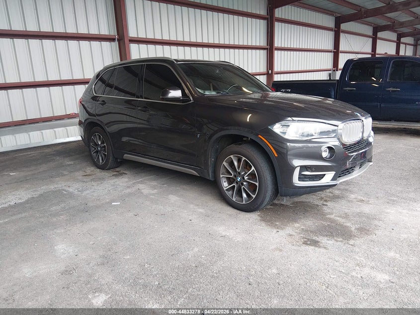 2018 BMW X5 VIN 5UXKT0C56J0W00464 IAAI salvage auction — WATER/FLOOD, Mv-907A (New York), sold $2,550 on 2026-07-30 (photo 1)