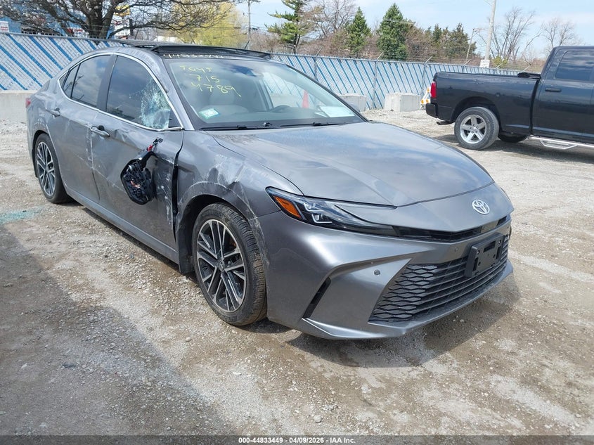 2025 Toyota Camry VIN 4T1DBADK6SU536374 IAAI salvage auction — SIDE, Salvage Title, sold $13,100 on 2026-07-31 (photo 1)