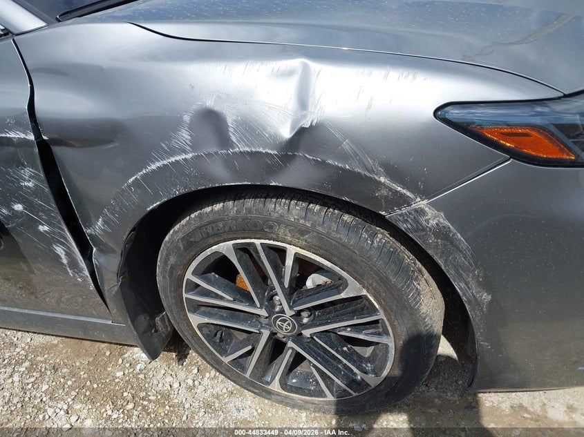 2025 Toyota Camry VIN 4T1DBADK6SU536374 IAAI salvage auction — SIDE, Salvage Title, sold $13,100 on 2026-07-31 (photo 6)