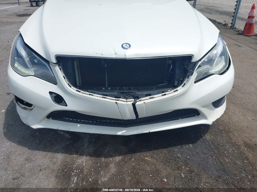 2014 Mercedes-benz E-klasse VIN WDDKJ5KB9EF251952 IAAI salvage auction — NORMAL WEAR, Salvage (Texas), sold $1,100 on 2026-07-20 (photo 6)