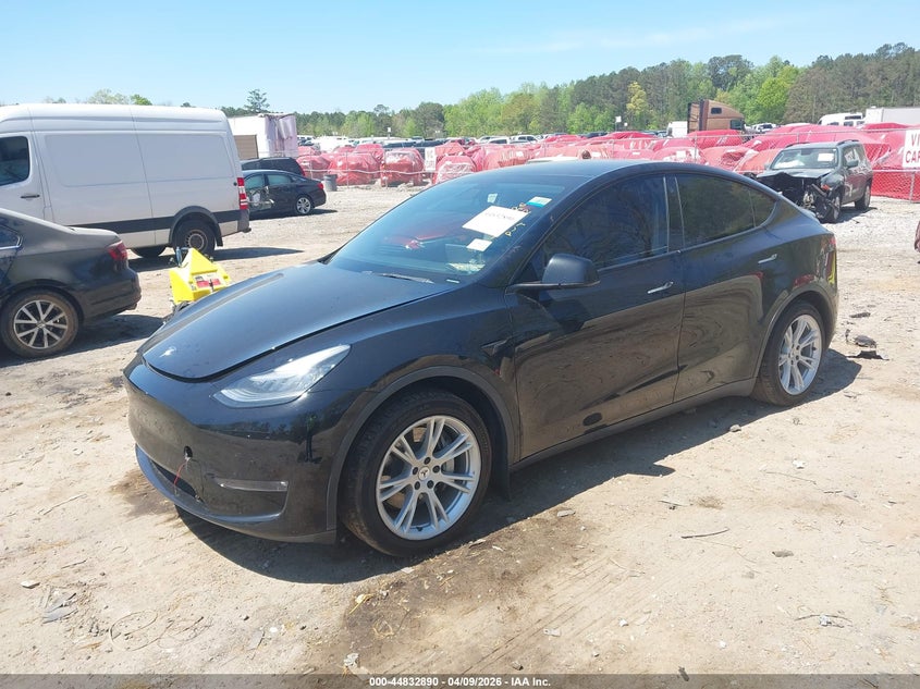 2021 Tesla Model y VIN 5YJYGAEE3MF112582 IAAI salvage auction — FRONT END, Salvage Title, sold $9,600 on 2026-07-16 (photo 2)