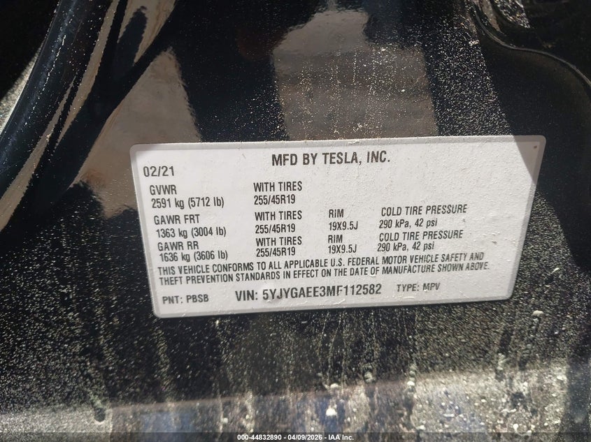 2021 Tesla Model y VIN 5YJYGAEE3MF112582 IAAI salvage auction — FRONT END, Salvage Title, sold $9,600 on 2026-07-16 (photo 9)
