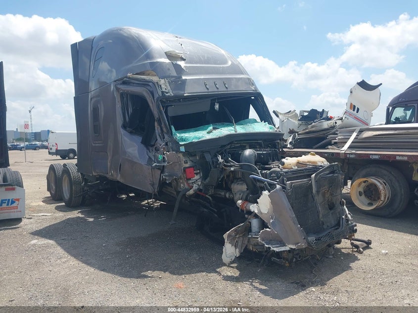 2020 Freightliner New cascadia 126 VIN 3AKJHHDR9LSLP0299 IAAI salvage auction — FRONT END, Salvage (Texas), sold $275 on 2026-07-22 (photo 1)