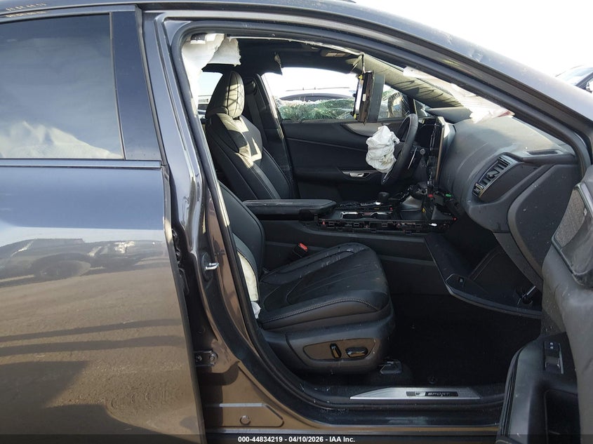 2025 Lexus Nx VIN 2T2KGCEZ7SC087302 IAAI salvage auction — FRONT & REAR, Original (Texas), sold $6,875 on 2026-07-08 (photo 5)