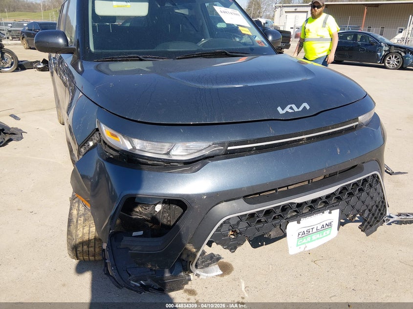 2022 Kia Soul VIN KNDJ23AU6N7833480 IAAI salvage auction — FRONT END, Salvage (West Virginia), sold $2,000 on 2026-07-09 (photo 6)