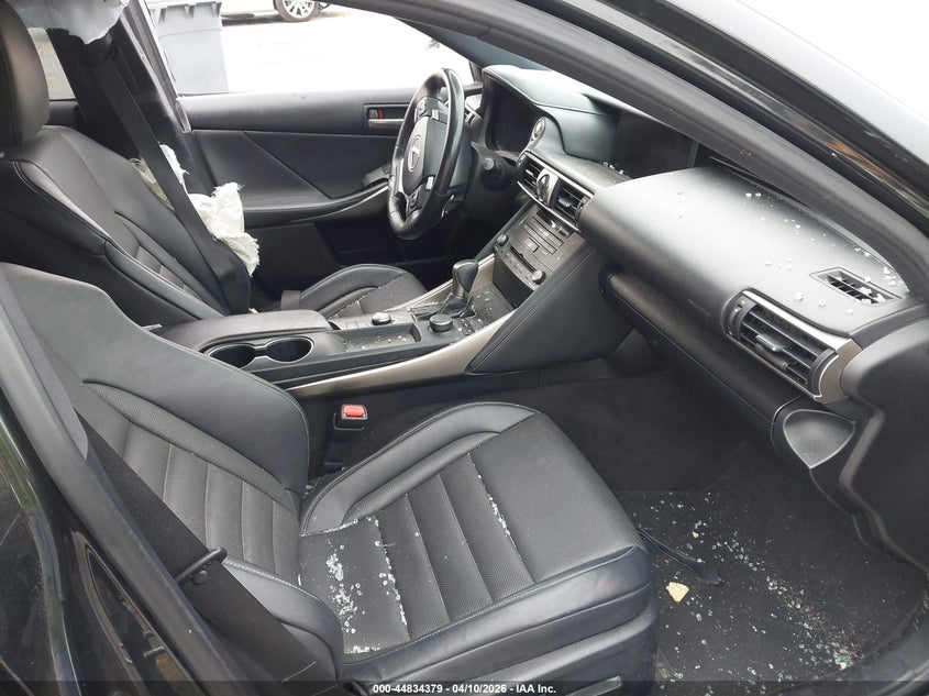 2019 Lexus Is VIN JTHBA1D20K5088611 IAAI salvage auction — LEFT SIDE, Salvage Title, sold $3,900 on 2026-07-28 (photo 5)