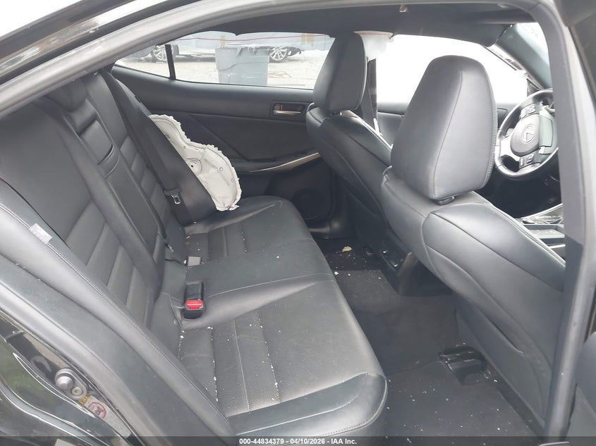 2019 Lexus Is VIN JTHBA1D20K5088611 IAAI salvage auction — LEFT SIDE, Salvage Title, sold $3,900 on 2026-07-28 (photo 8)