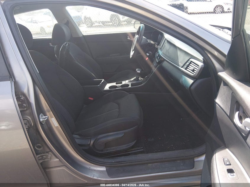 2018 Kia Optima VIN 5XXGT4L30JG185332 IAAI salvage auction — FRONT END, Salvage Title, sold $1,250 on 2026-07-08 (photo 5)
