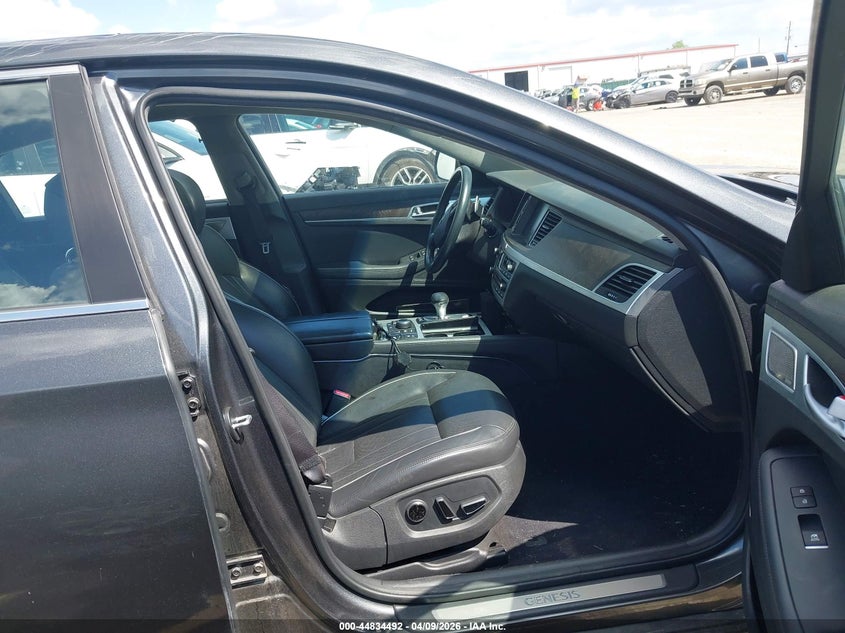 2018 Genesis G80 VIN KMHGN4JF8JU240316 IAAI salvage auction — FRONT & REAR, Clear (Oklahoma), sold $4,275 on 2026-09-15 (photo 5)