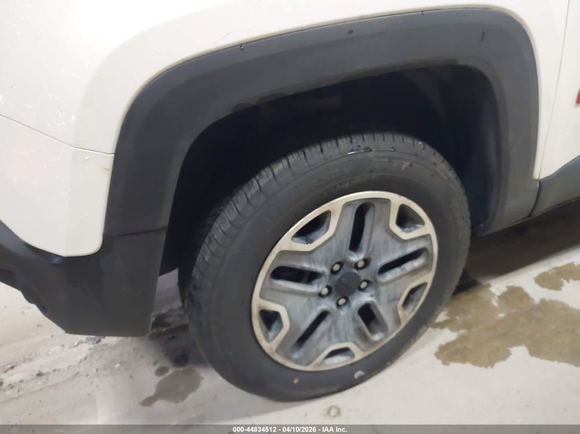 2016 Jeep Renegade VIN ZACCJBCT8GPC63997 IAAI salvage auction — WATER/FLOOD, Clear-Duplicate (Michigan), sold $1,050 on 2026-07-13 (photo 6)
