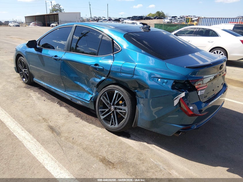2026 Toyota Camry VIN 4T1DAACKXTU688177 IAAI salvage auction — SIDE, Salvage (Mississippi), sold $11,100 on 2026-07-29 (photo 3)