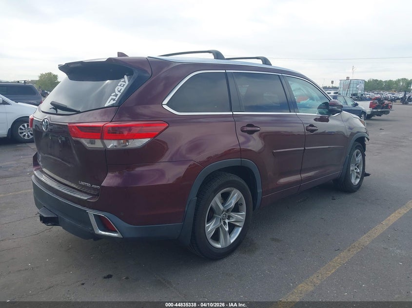 2018 Toyota Highlander VIN 5TDDZRFH6JS869581 IAAI salvage auction — UNKNOWN, Salvage Title, sold $7,700 on 2026-07-23 (photo 4)