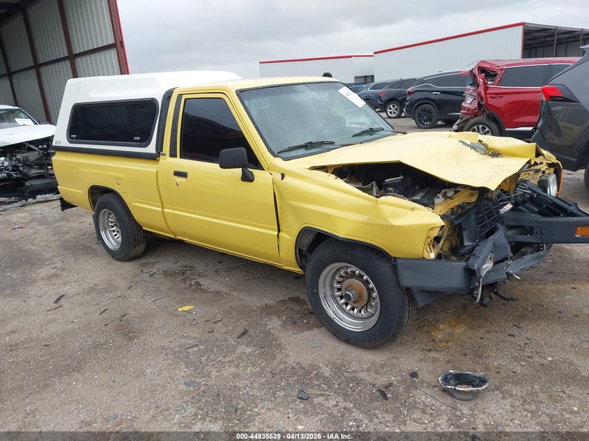 1986 Toyota Pickup VIN JT4RN50R1G0175680 IAAI salvage auction — FRONT END, Salvage (Texas), sold $3,300 on 2026-07-28 (photo 1)