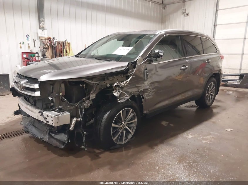2019 Toyota Highlander VIN 5TDJZRFH5KS596850 IAAI salvage auction — FRONT END, Regular (South Dakota), sold $10,875 on 2026-07-28 (photo 2)