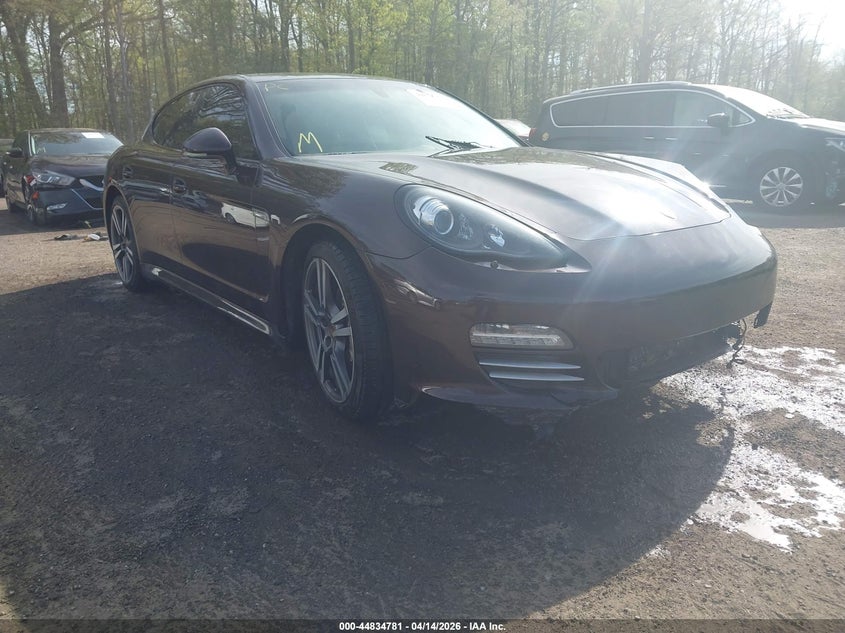 2013 Porsche Panamera VIN WP0AA2A74DL016523 IAAI salvage auction — LEFT FRONT, Wait Title, sold $675 on 2026-07-22 (photo 1)