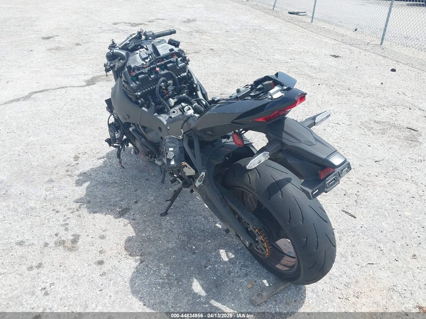2025 Kawasaki Zx VIN JKBZXVM11SA009974 IAAI salvage auction — ALL OVER, Wait Title, sold $1,150 on 2026-07-21 (photo 3)