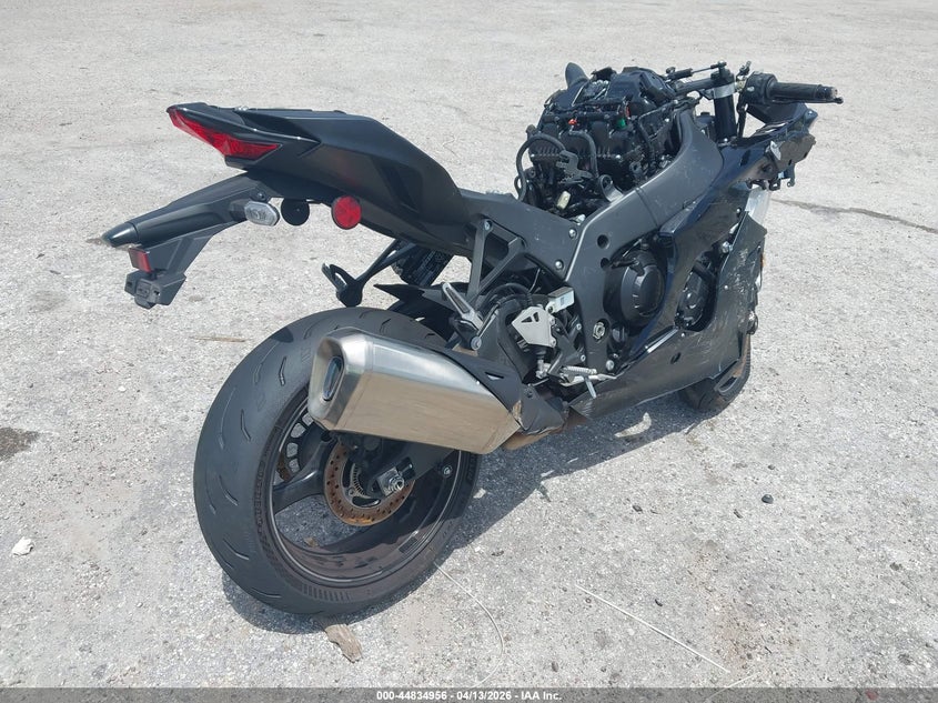 2025 Kawasaki Zx VIN JKBZXVM11SA009974 IAAI salvage auction — ALL OVER, Wait Title, sold $1,150 on 2026-07-21 (photo 4)