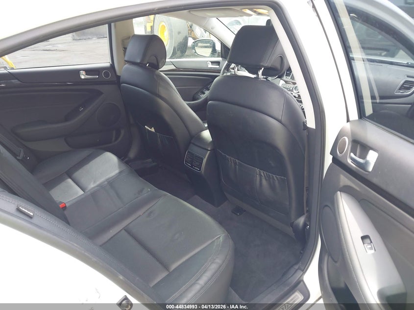 2016 Kia Cadenza VIN KNALN4D73G5213578 IAAI salvage auction — FRONT END, Salvage Title, sold $1,750 on 2026-07-08 (photo 8)