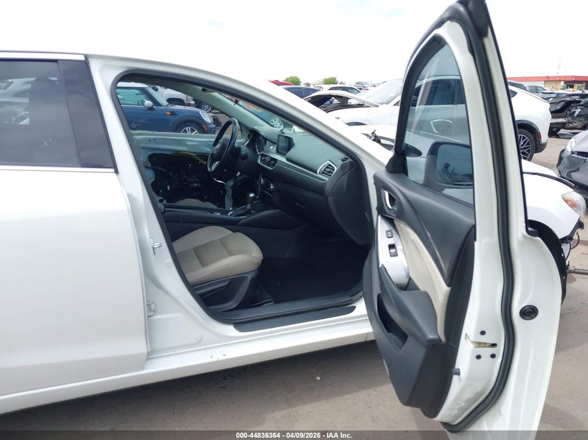 2016 Mazda VIN JM1GJ1V53G1455404 IAAI salvage auction — LEFT FRONT, Salvage Title, sold $2,300 on 2026-08-01 (photo 5)