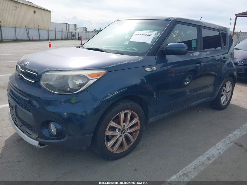 2017 Kia Soul VIN KNDJP3A58H7446640 IAAI salvage auction — NORMAL WEAR, Salvage (Texas), sold $400 on 2026-07-28 (photo 2)