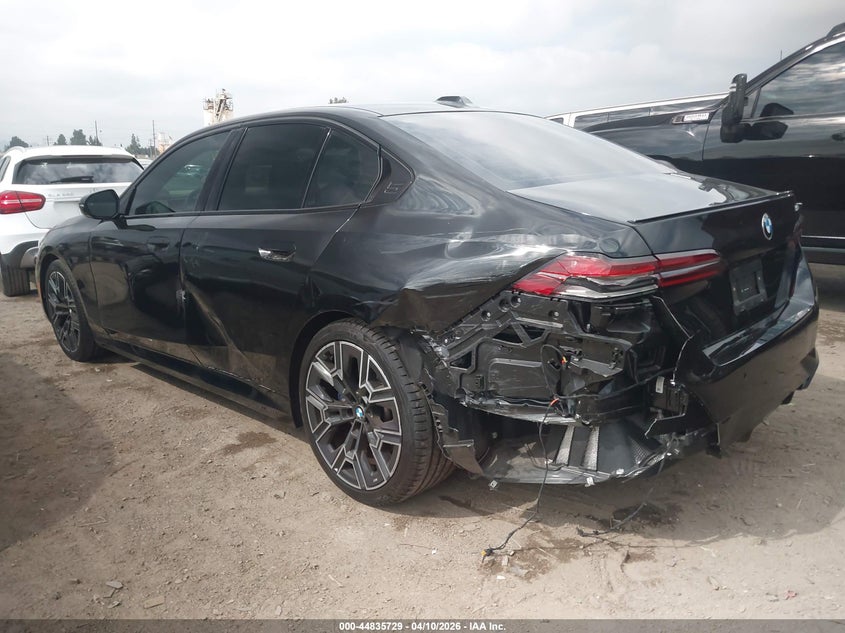 2026 BMW 5er VIN WBA43FJ0XTCV35508 IAAI salvage auction — LEFT REAR, Salvage Title, sold $38,300 on 2026-07-20 (photo 3)