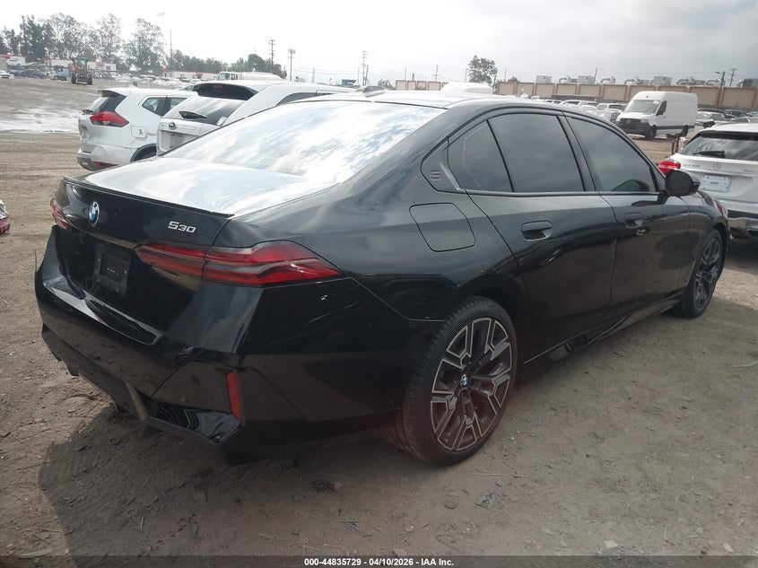 2026 BMW 5er VIN WBA43FJ0XTCV35508 IAAI salvage auction — LEFT REAR, Salvage Title, sold $38,300 on 2026-07-20 (photo 4)