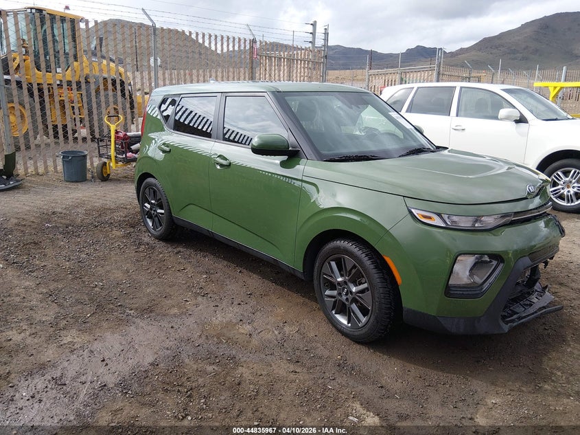 2021 Kia Soul VIN KNDJ33AU4M7127619 IAAI salvage auction — FRONT END, Salvage Title, sold $3,050 on 2026-07-31 (photo 1)