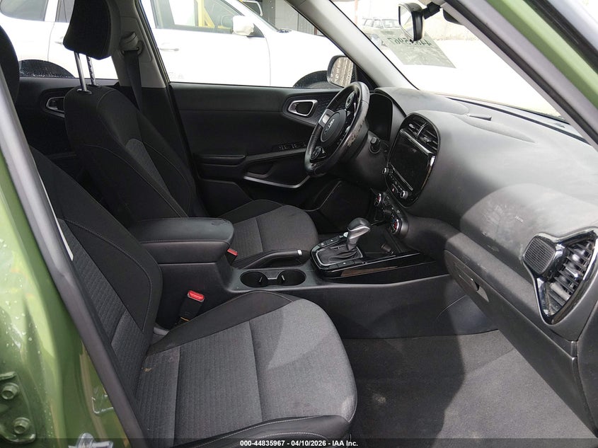 2021 Kia Soul VIN KNDJ33AU4M7127619 IAAI salvage auction — FRONT END, Salvage Title, sold $3,050 on 2026-07-31 (photo 5)