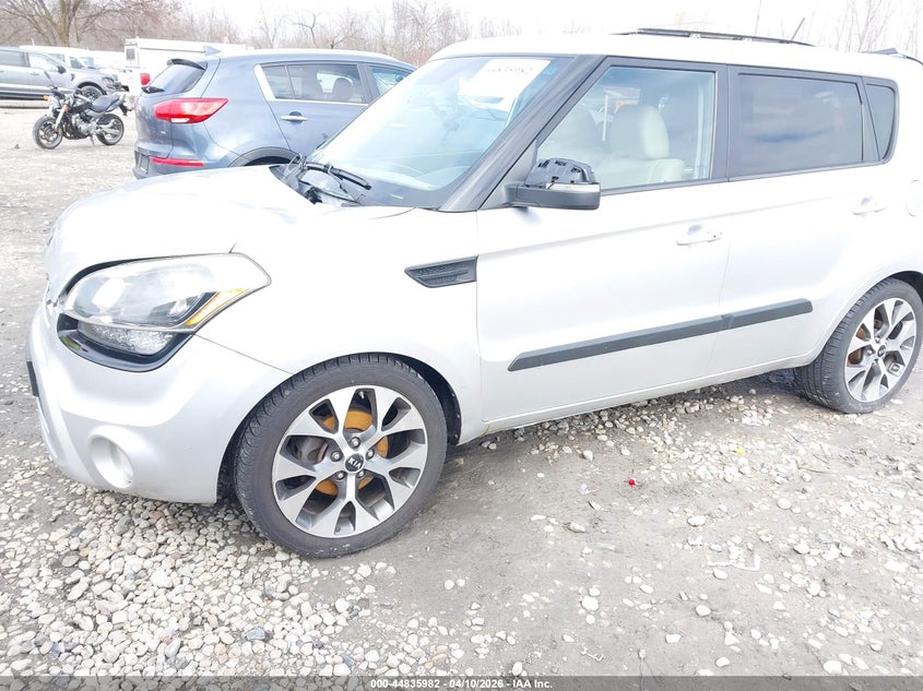 2013 Kia Soul VIN KNDJT2A68D7511530 IAAI salvage auction — RIGHT SIDE, Salvage Title, sold $350 on 2026-07-23 (photo 2)